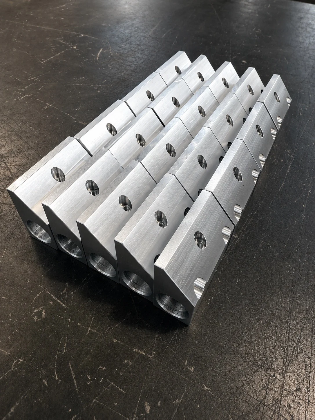 Bearbeitete Metallbauteile